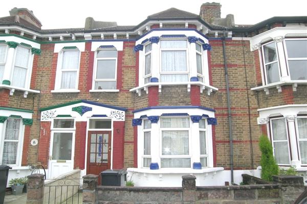 Mid-Terrace House, 4 bedrooms, Freehold