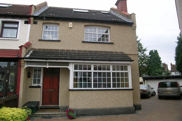 Semi-Detached House, 5 bedrooms, 