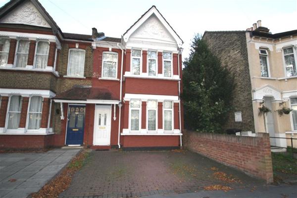 End-of-Terrace House, 4 bedrooms