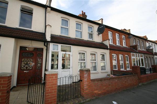 Mid-Terrace House, 5 bedrooms