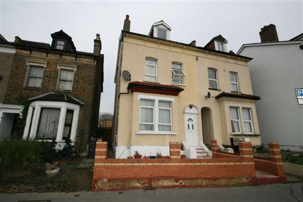 Semi-Detached House, 5 bedrooms