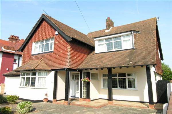 Detached House, 4 bedrooms, Freehold