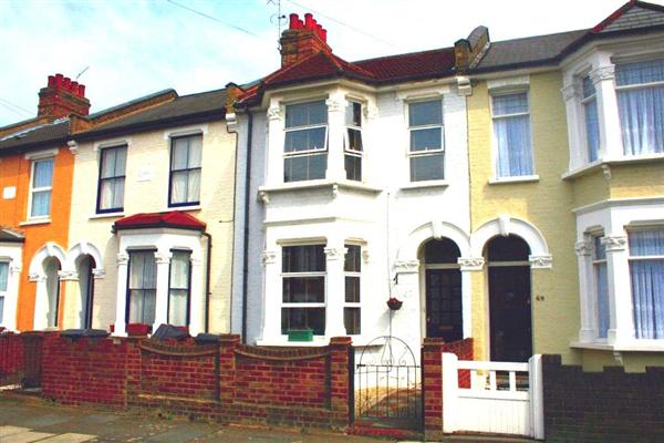 Mid-Terrace House, 3 bedrooms, Freehold