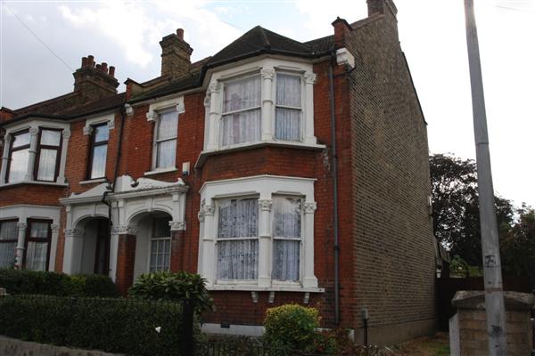 End-of-Terrace House, 3 bedrooms, Freehold