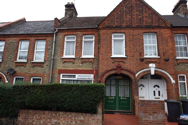 Mid-Terrace House, 4 bedrooms, Freehold