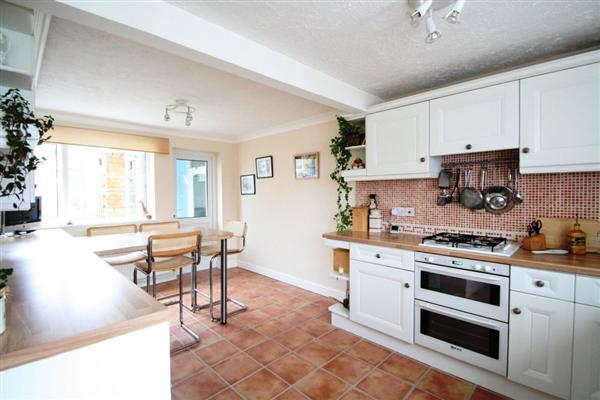 End-of-Terrace House, 3 bedrooms