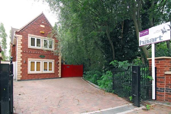 Detached House, 4 bedrooms, Freehold