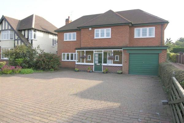 Detached House, 5 bedrooms, Freehold