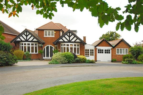 Detached House, 4 bedrooms, Freehold