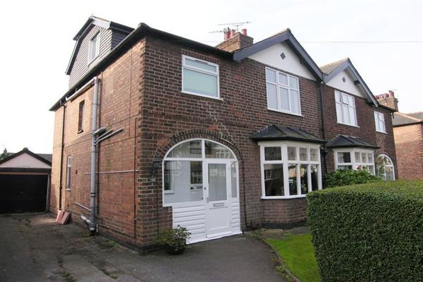 Semi-Detached House, 4 bedrooms