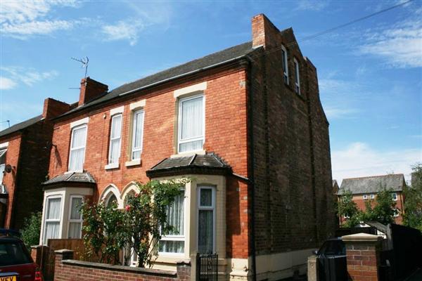 Semi-Detached House, 4 bedrooms