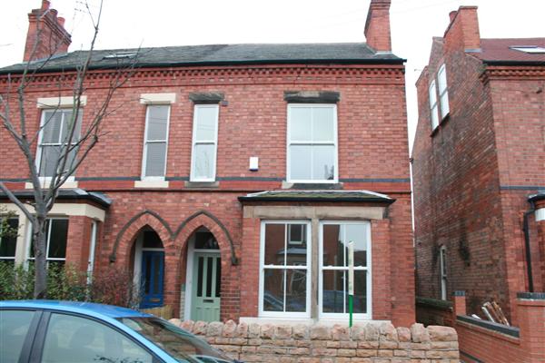 Semi-Detached House, 4 bedrooms, Freehold