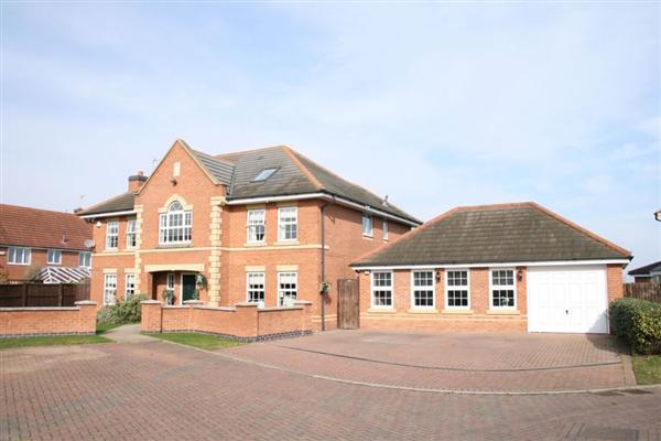 Detached House, 6 bedrooms