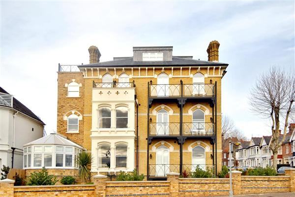 Flat / Apartment, 2 bedrooms, Leasehold