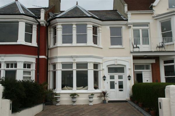 Mid-Terrace House, 4 bedrooms, Freehold