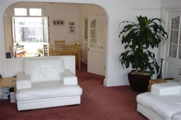 Semi-Detached House, 4 bedrooms, Freehold