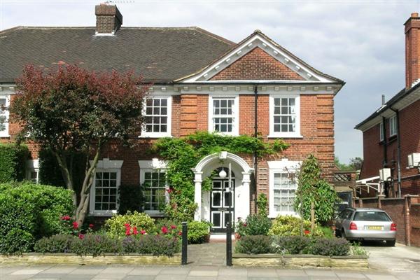 Semi-Detached House, 4 bedrooms, Freehold