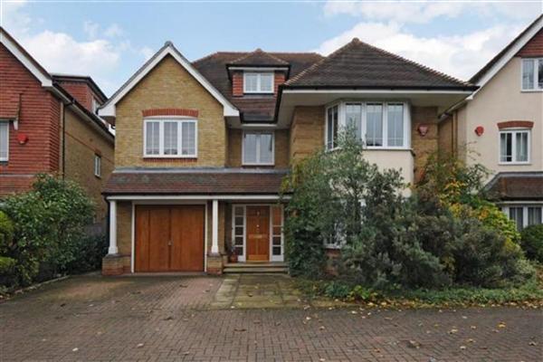 Detached House, 6 bedrooms