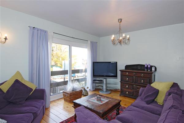 End-of-Terrace House, 3 bedrooms, Freehold