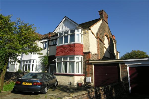 Semi-Detached House, 4 bedrooms