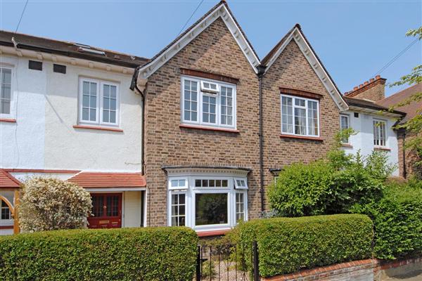 Mid-Terrace House, 4 bedrooms