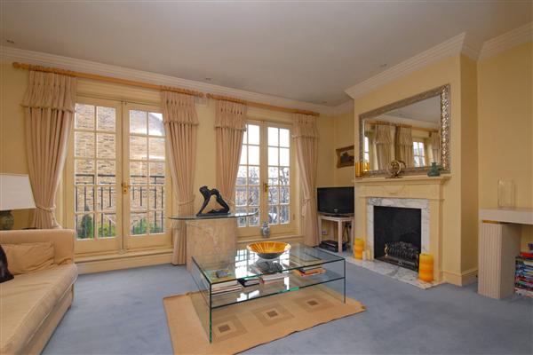 Mid-Terrace House, 3 bedrooms
