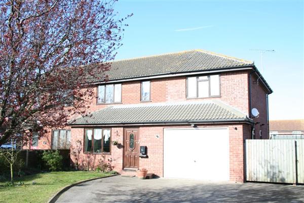 Semi-Detached House, 4 bedrooms, Freehold