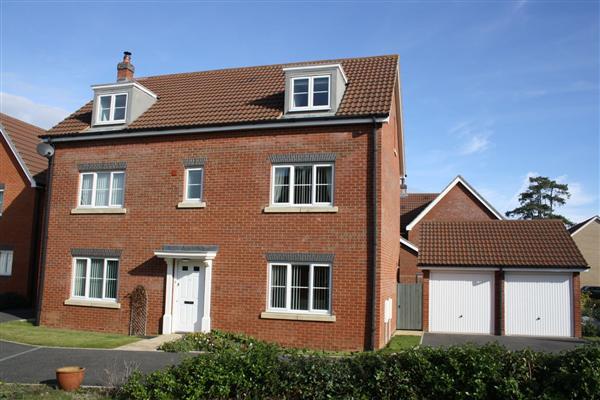 Detached House, 5 bedrooms