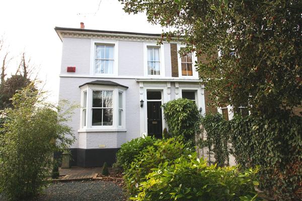 Semi-Detached House, 4 bedrooms