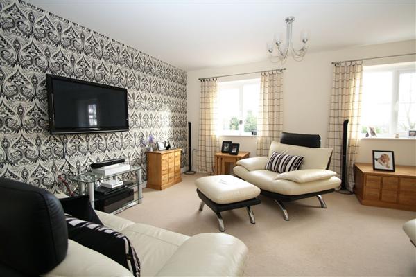 End-of-Terrace House, 4 bedrooms