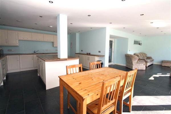 Semi-Detached House, 3 bedrooms