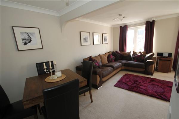 Mid-Terrace House, 3 bedrooms