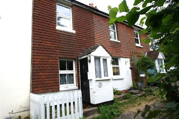 Mid-Terrace House, 2 bedrooms, Freehold