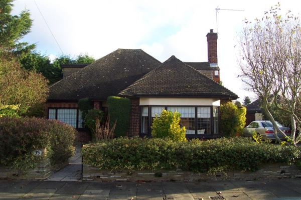 Bungalow, 4 bedrooms, Freehold