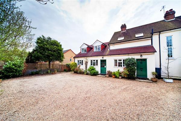Semi-Detached House, 4 bedrooms