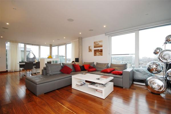 Flat / Apartment, 3 bedrooms, Leasehold