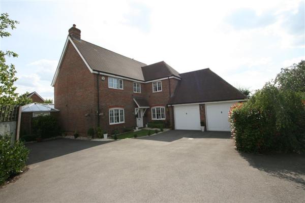 Detached House, 5 bedrooms