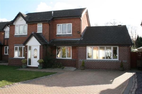 Detached House, 4 bedrooms, Freehold