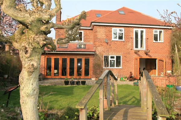Detached House, 5 bedrooms