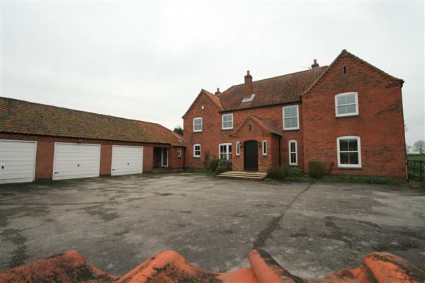 Detached House, 6 bedrooms