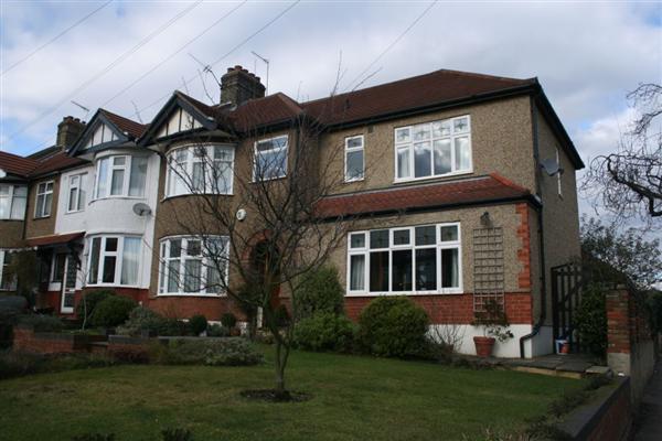 End-of-Terrace House, 5 bedrooms, Freehold