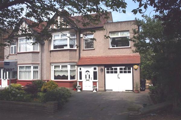 Semi-Detached House, 5 bedrooms, Freehold