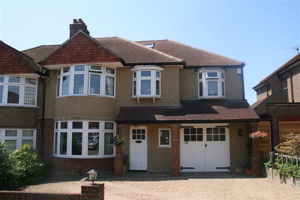 Semi-Detached House, 6 bedrooms, Freehold