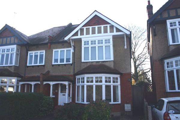 Semi-Detached House, 5 bedrooms, Freehold