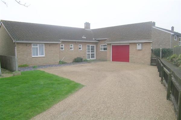 Bungalow, 4 bedrooms, Freehold