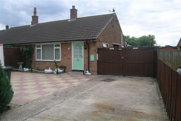 Bungalow, 1 bedroom, Freehold