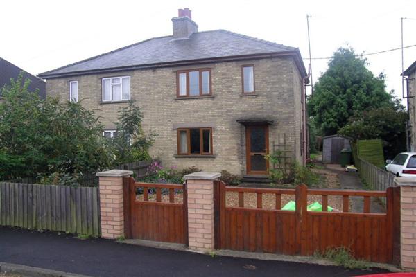 Semi-Detached House, 3 bedrooms, Freehold