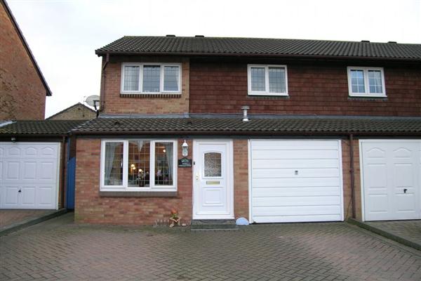 Semi-Detached House, 4 bedrooms, Freehold