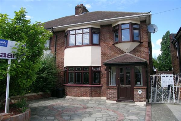 Semi-Detached House, 5 bedrooms, Freehold