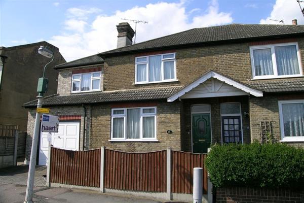 Semi-Detached House, 5 bedrooms, Freehold